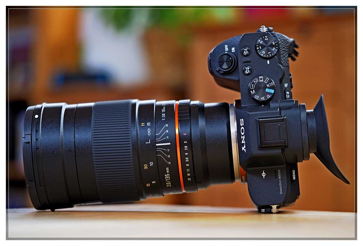 Samyang 135mm f/2 – в двух версиях, для фото и видео