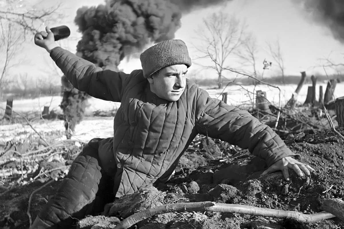 100 лет евгению халдею. донбасс помнит легендарного земляка / news2.ru