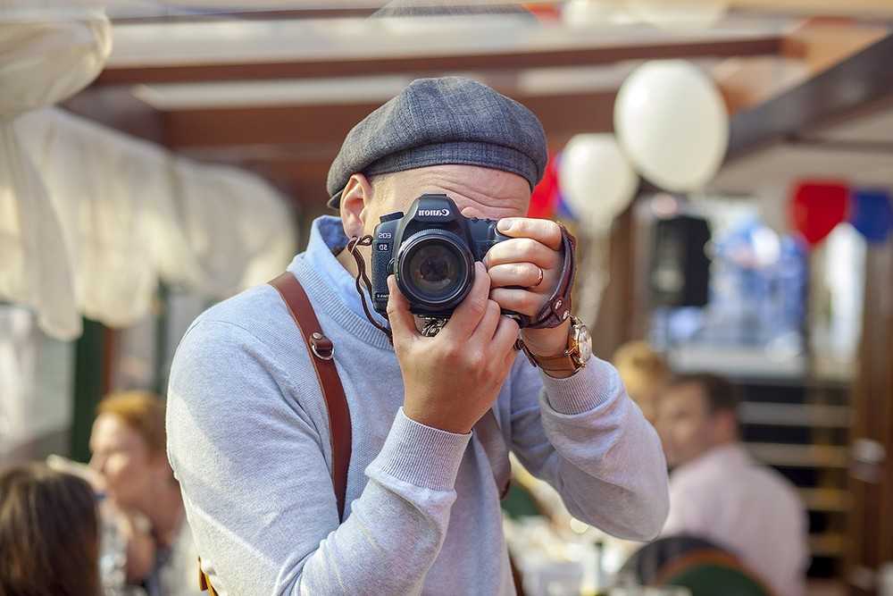 Как мужчине правильно позировать на фотосессии. 65 идей с фото